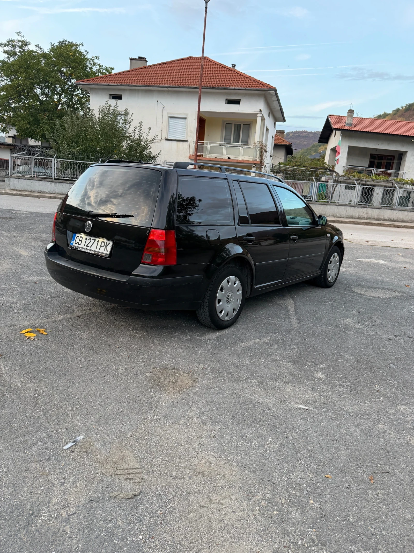 VW Golf, снимка 4 - Автомобили и джипове - 56447329