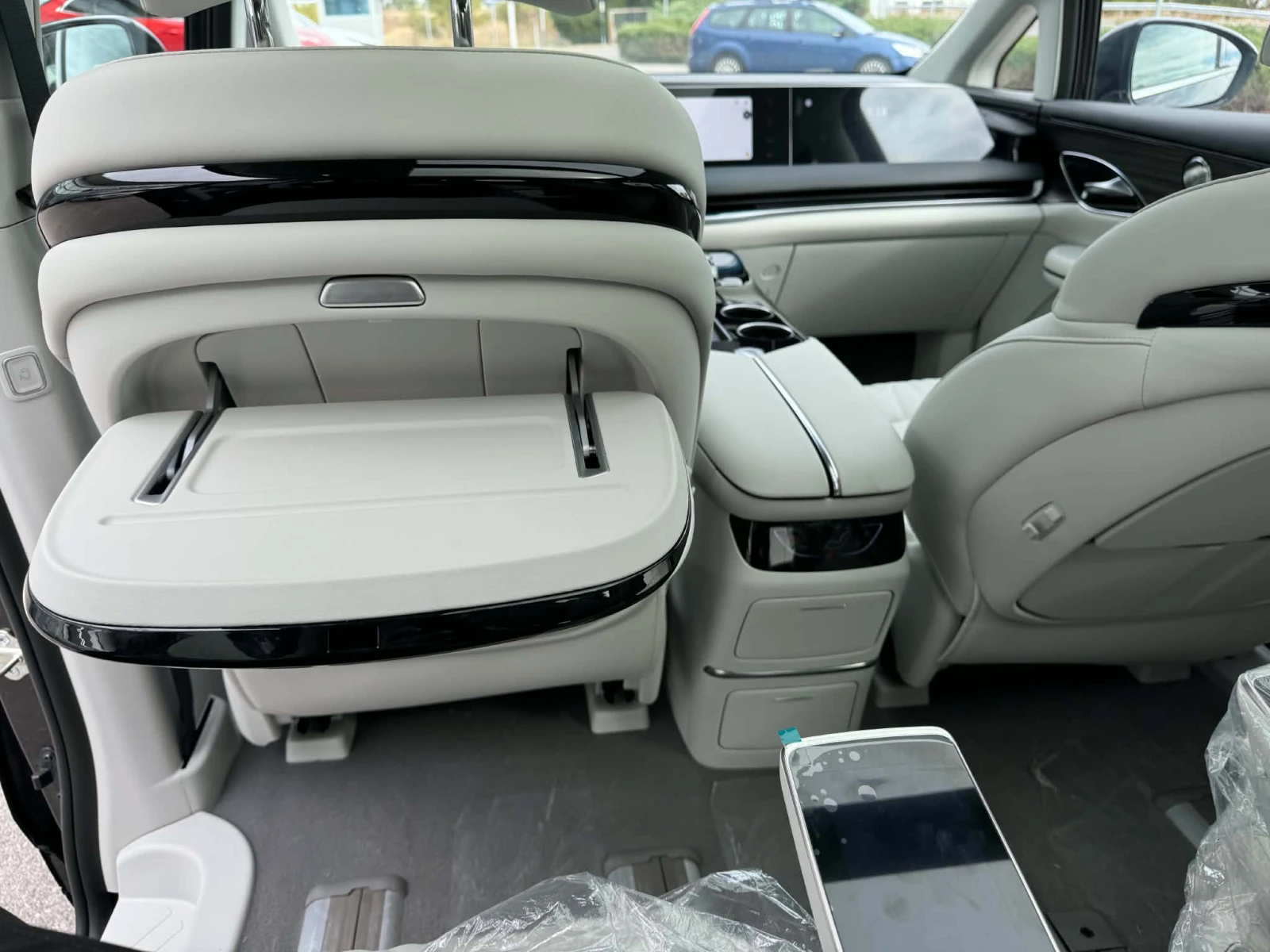 DONGFENG V9 BUSINESS CLASS PHEV 6+ 1 /201 к.с., снимка 8 - Автомобили и джипове - 56683601