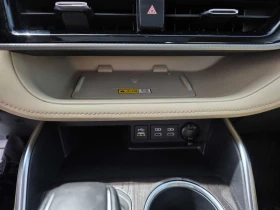 Toyota Highlander HYBRID PLATINUM| 360| PANO| ОБДУХВАНЕ| 7 МЕСТА| , снимка 17