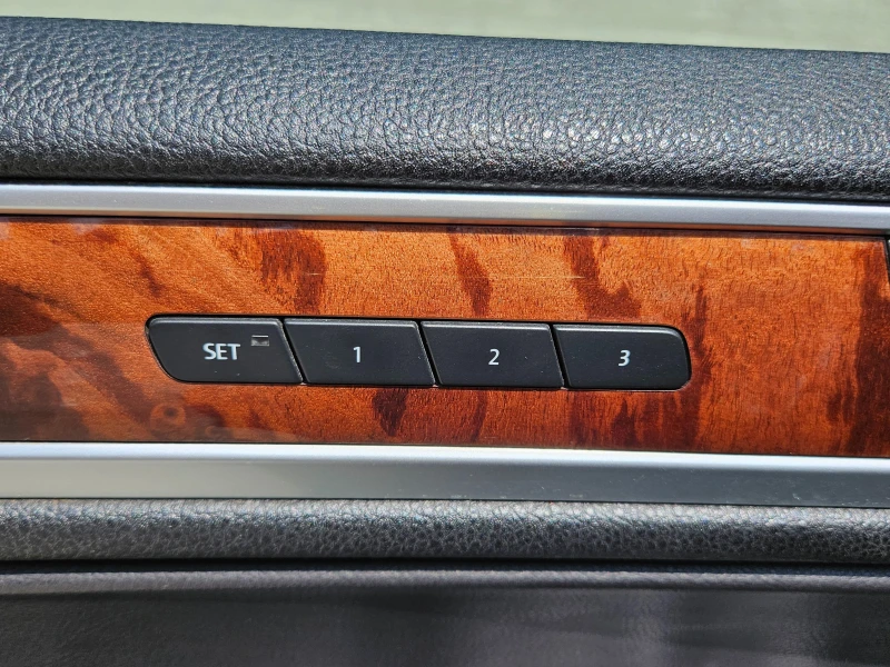 VW Touareg V6 Bluemotion, снимка 7 - Автомобили и джипове - 51365856