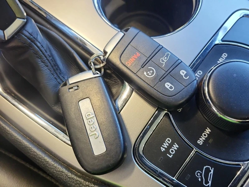 Jeep Grand cherokee Пано* Камера* Подгрев* , снимка 6 - Автомобили и джипове - 52317564