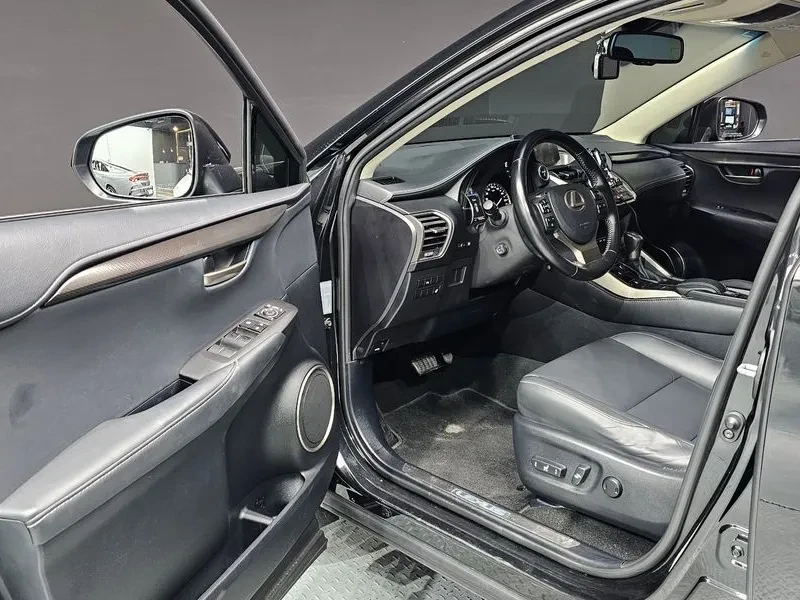 Lexus NX 300H SUPREME, снимка 10 - Автомобили и джипове - 56360126