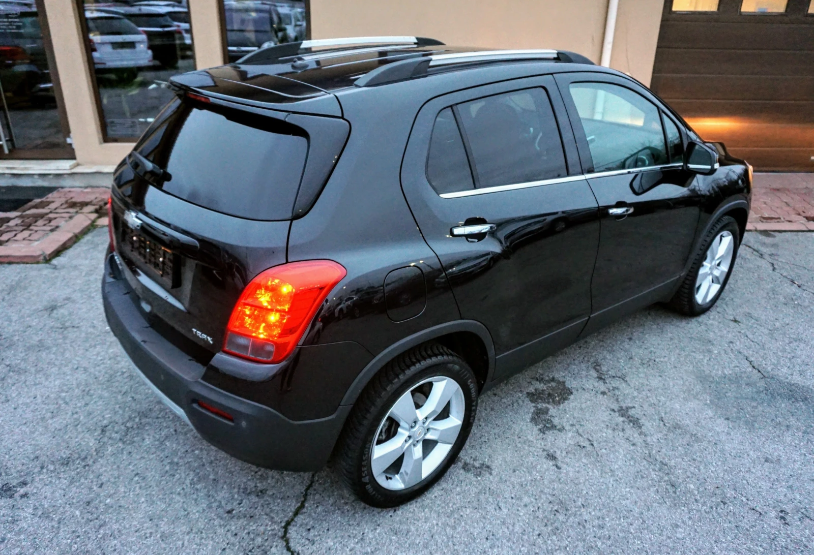 Chevrolet Trax 1.7 LT - изображение 3