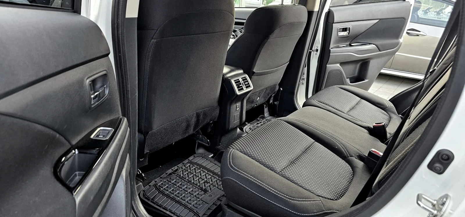 Mitsubishi Outlander PHEV 2.4 MIVEC | Mobile.bg   13