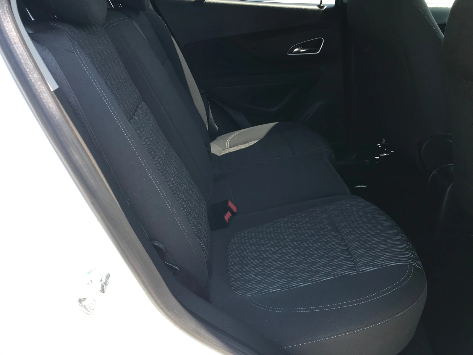 Opel Mokka 1.6i-116кс.-бензин- 2015g., снимка 13 - Автомобили и джипове - 54362292