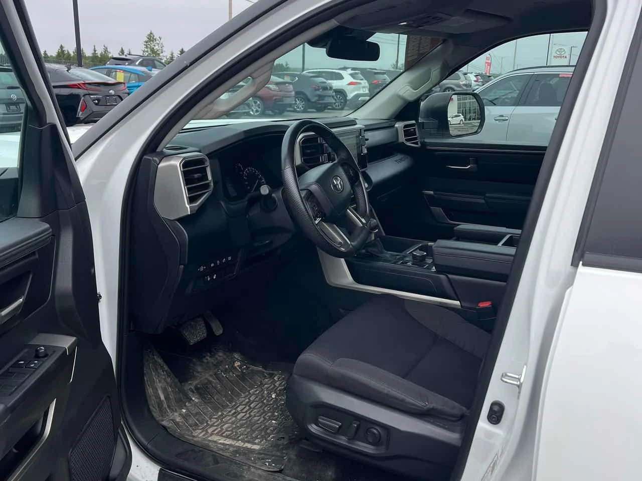 Toyota Tundra * SR5 * CARFAX * ЦЕНА ДО БГ, снимка 6 - Автомобили и джипове - 55143616