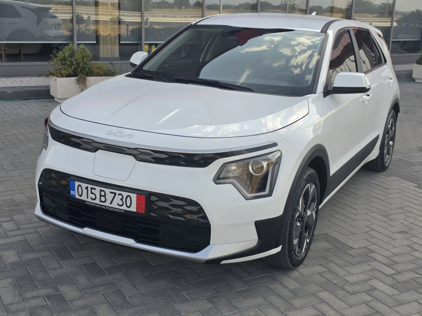 Kia Niro 65kw/* * * 24000km* * 