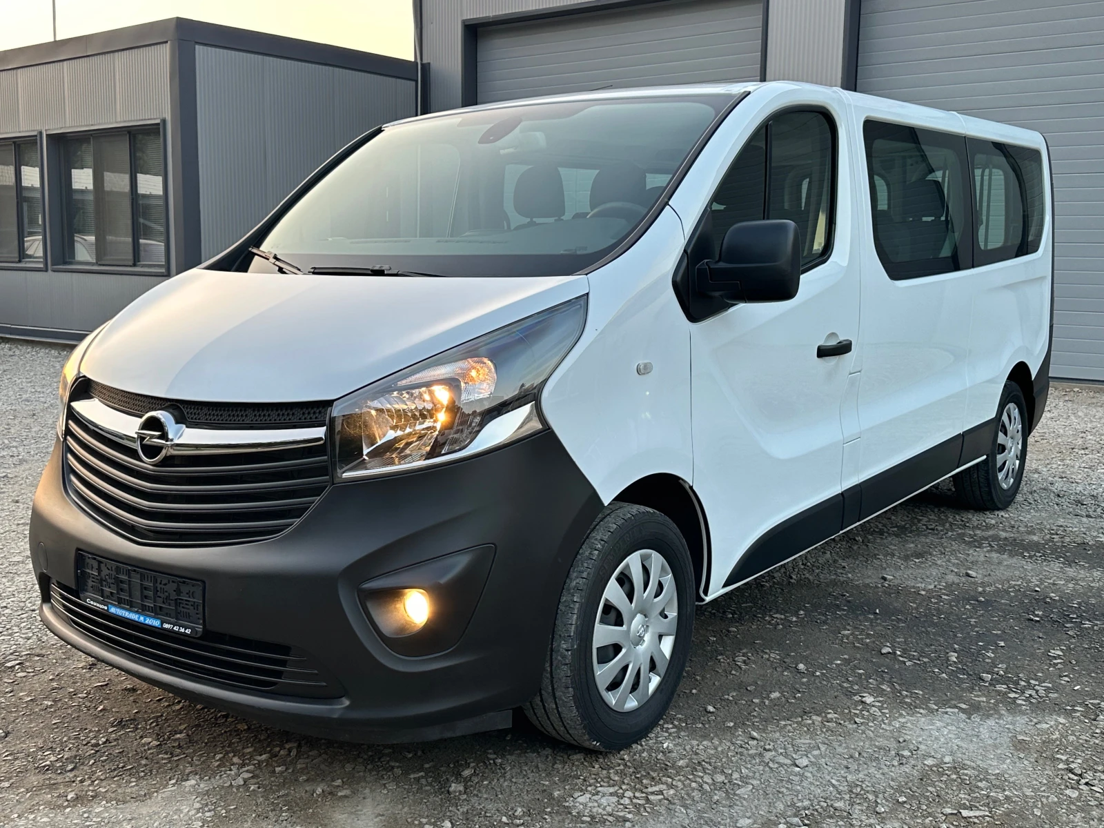 Opel Vivaro DIESEL* Patnik* 9Mesta* 03.2019 - изображение 4