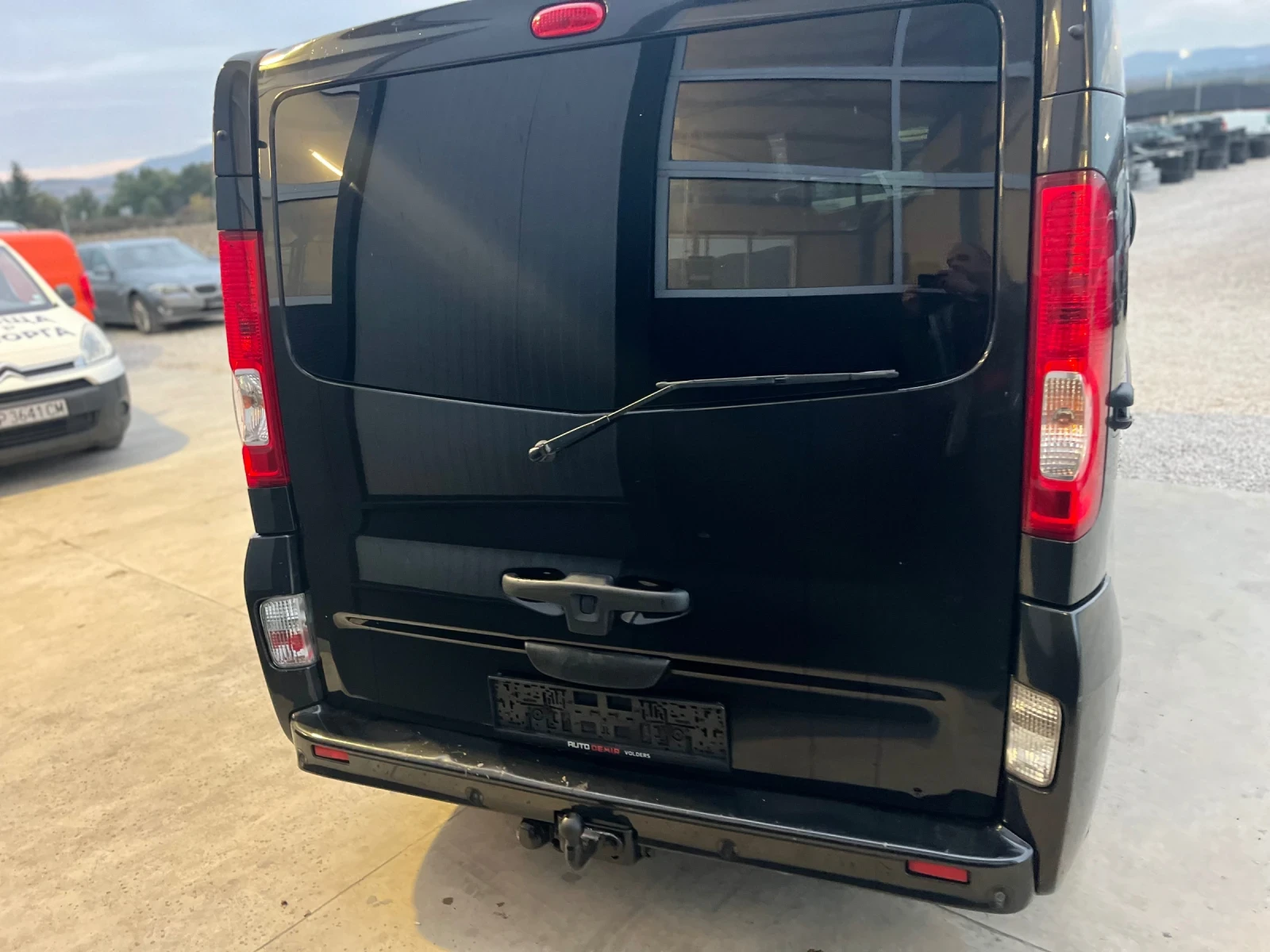 Renault Trafic 2.0DCi - изображение 5