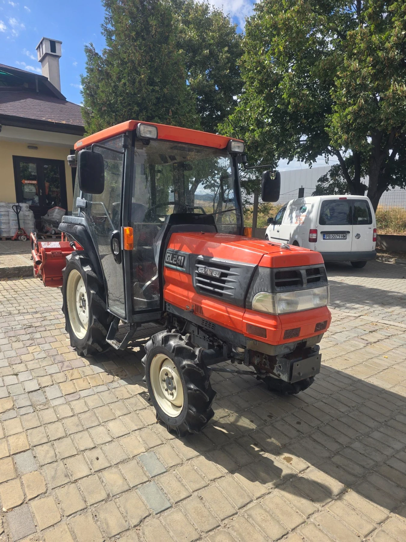 Трактор Kubota  GL 241, снимка 2 - Селскостопанска техника - 56178637