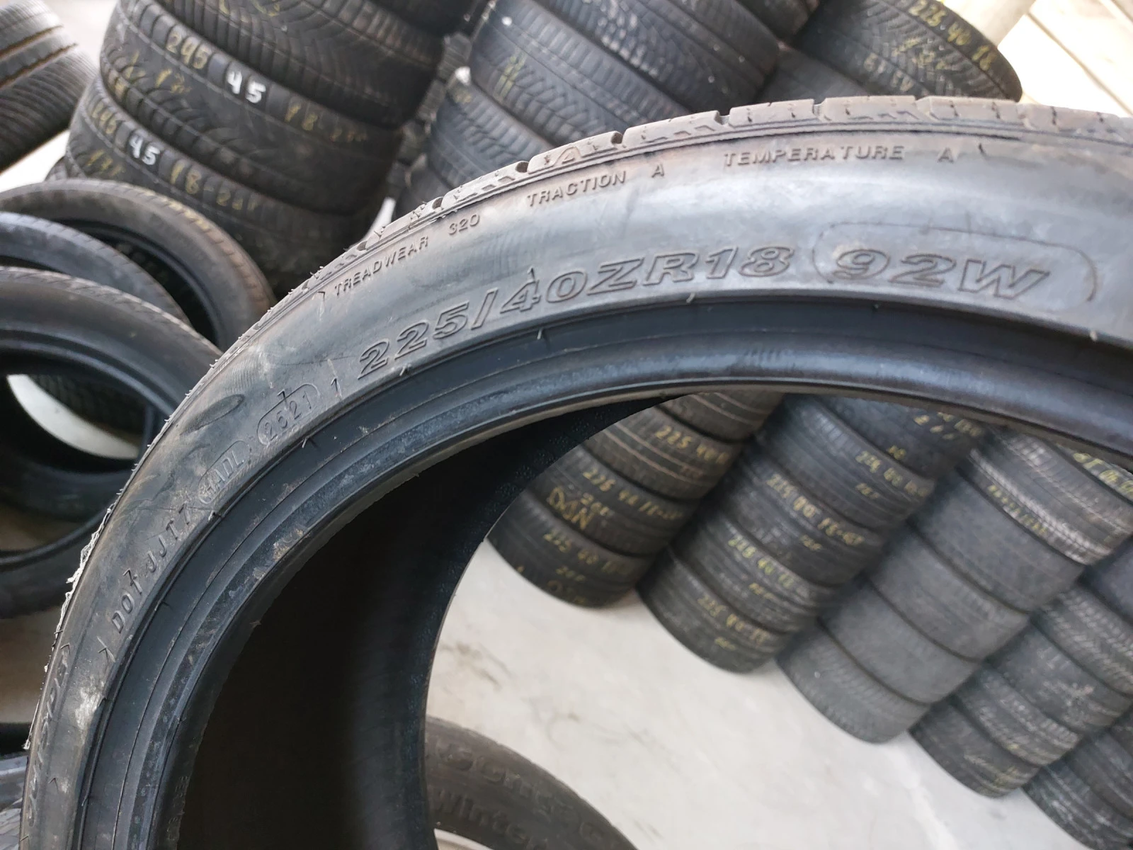 ���� 225/40R18 | Mobile.bg � ����������� 4