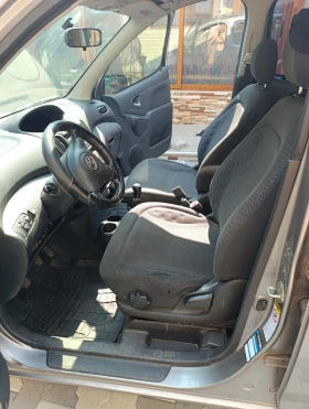 Toyota Yaris verso, снимка 2