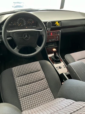 Mercedes-Benz 124 E220 16v 136 hp, снимка 6