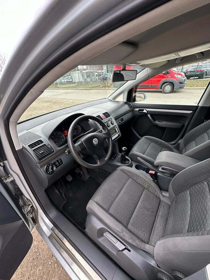 VW Touran 1.9 TDI Hailain, снимка 12 - Автомобили и джипове - 44369244