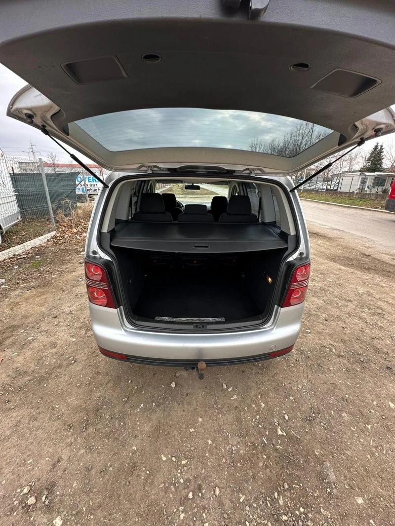 VW Touran 1.9 TDI Hailain, снимка 9 - Автомобили и джипове - 44369244