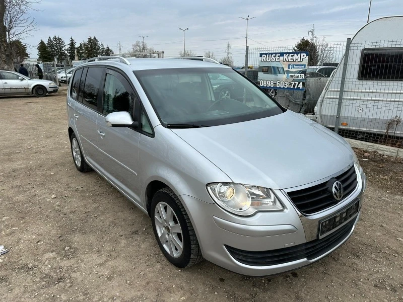 VW Touran 1.9 TDI Hailain, снимка 8 - Автомобили и джипове - 44369244