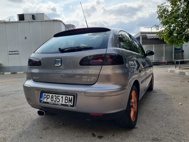 Seat Ibiza 1.4, снимка 5 - Автомобили и джипове - 47999223