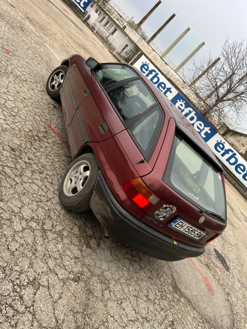 Opel Astra, снимка 3 - Автомобили и джипове - 48370510