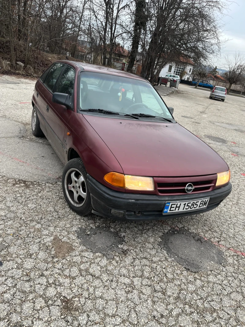 Opel Astra, снимка 1 - Автомобили и джипове - 48370510