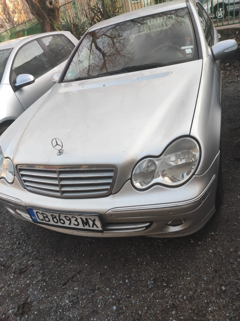 Mercedes-Benz C 180 Kompressor, снимка 1 - Автомобили и джипове - 48705684