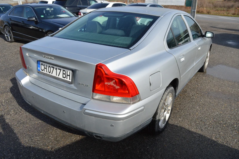 Volvo S60 2.4-LPG, снимка 5 - Автомобили и джипове - 49475271