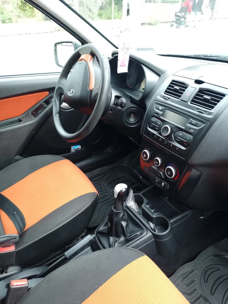 Lada Kalina 1.6 KLIMA/CROSS, снимка 10 - Автомобили и джипове - 52627974