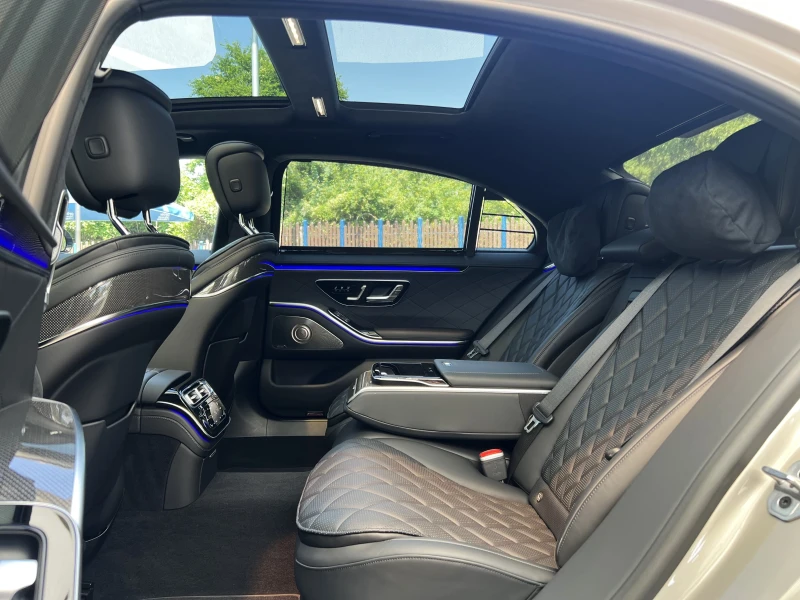 Mercedes-Benz S 500 AMG/4-MATIC/LONG/NIGHT/EXCLUSIV/3D HEAD UP/BURM/21, снимка 12 - Автомобили и джипове - 51018356