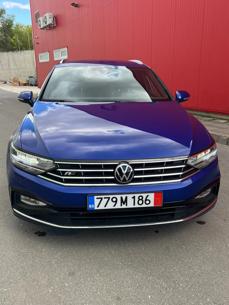 VW Passat 3xR Line 160 000 км Дигитал Амбиент Лизинг, снимка 2 - Автомобили и джипове - 52115042