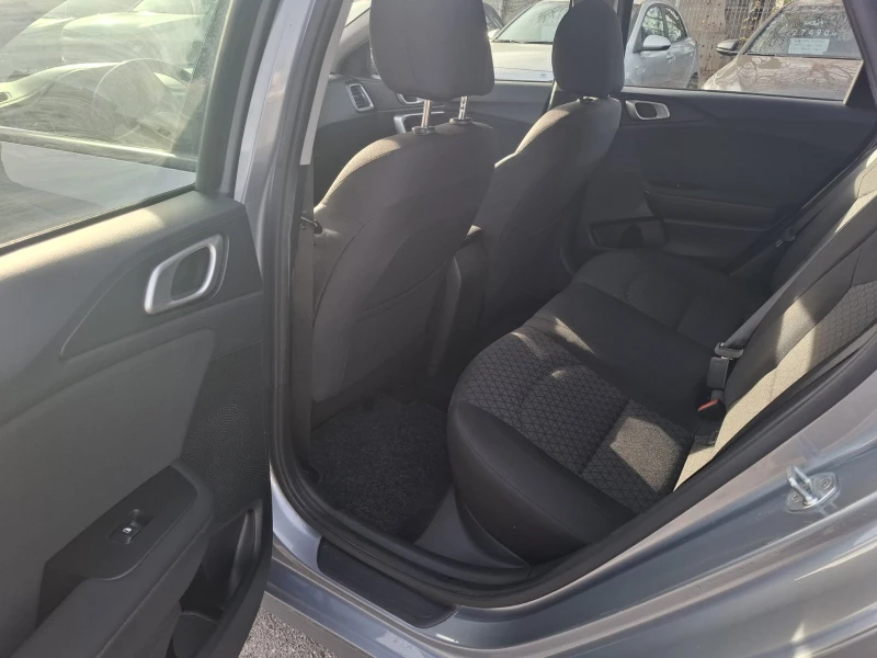 Kia Ceed 1.5 T-gdi SW Comfort Гаранция, снимка 7 - Автомобили и джипове - 52723235
