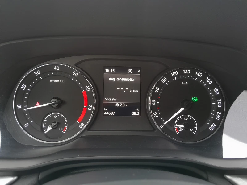 Skoda Octavia 1.5 TSI/7DSG/M-HEV, снимка 12 - Автомобили и джипове - 53093766