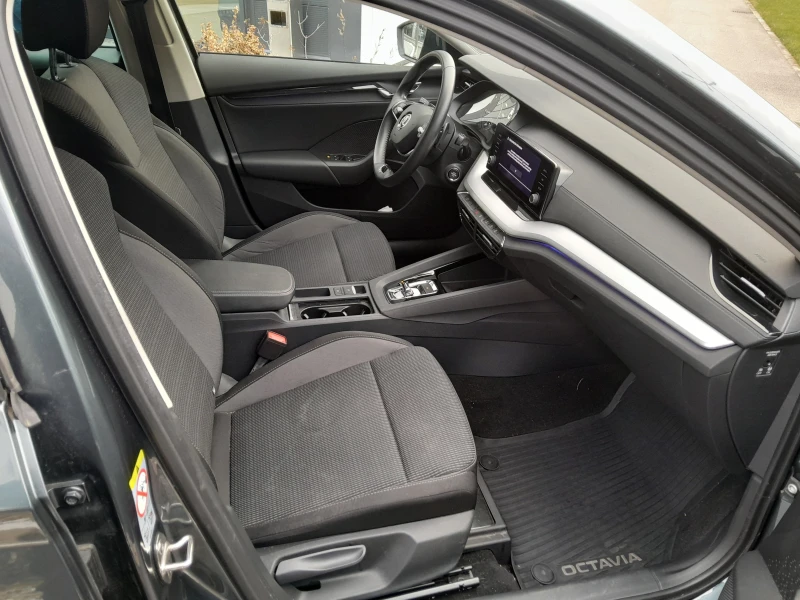 Skoda Octavia 1.5 TSI/7DSG/M-HEV, снимка 6 - Автомобили и джипове - 53093766