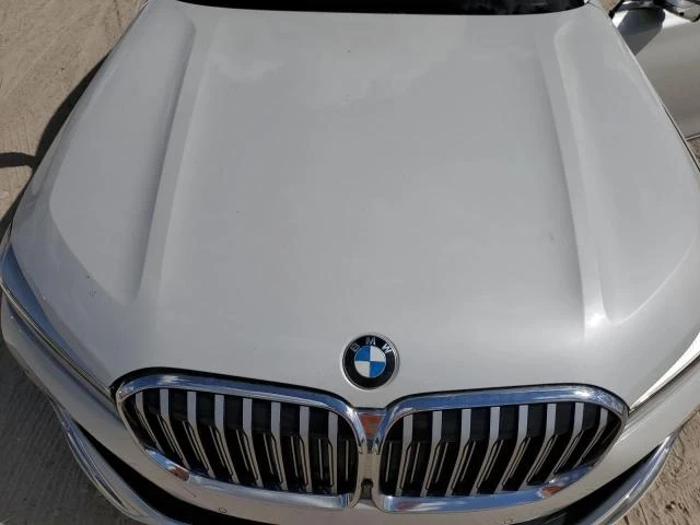 BMW 740 740i (326 кс) Steptronic B58, снимка 11 - Автомобили и джипове - 47947398