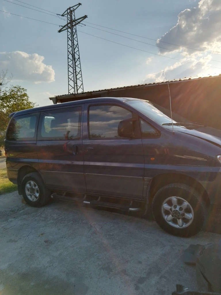 Hyundai Starex 2.5 - изображение 6