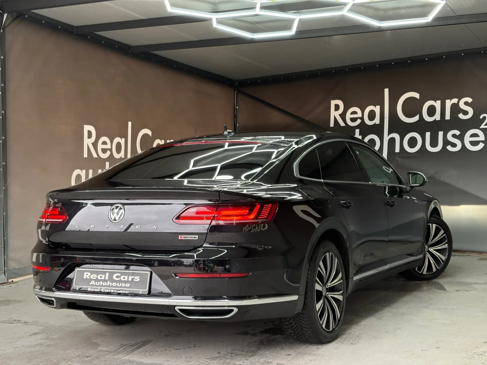 VW Arteon * 2.0TDI* LED* CAM* DISTRONIC* KEYLESS*  - изображение 4