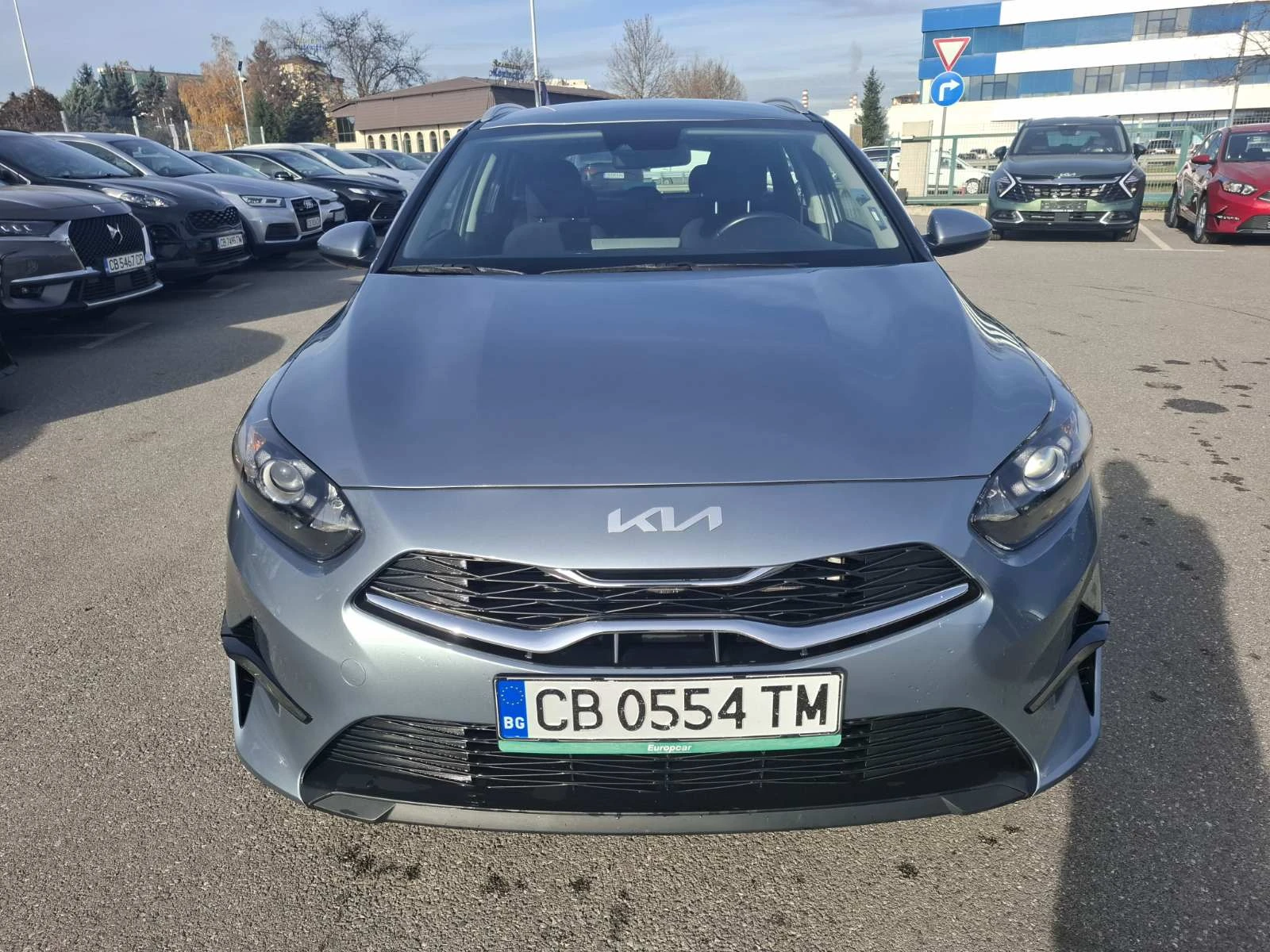 Kia Ceed 1.5 T-gdi SW Comfort Гаранция - изображение 2