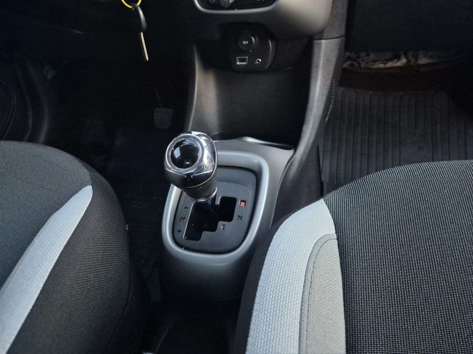 Toyota Aygo AVTOMAT - изображение 9