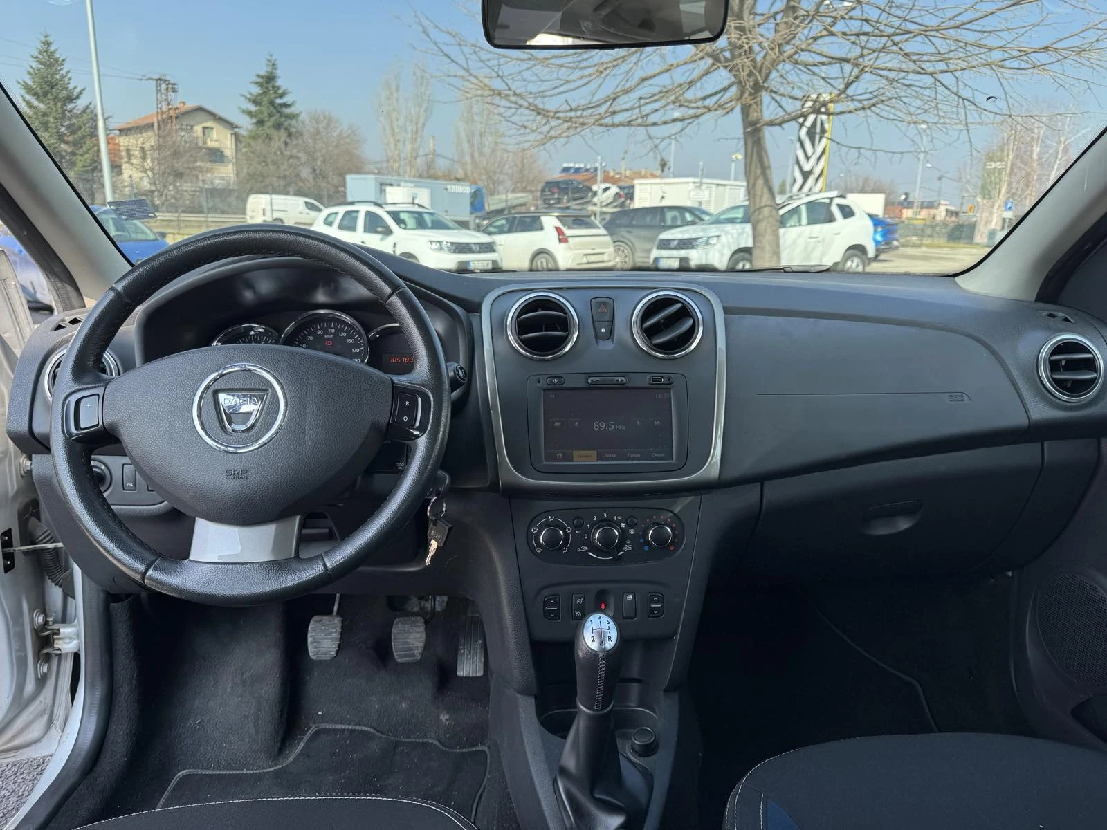Dacia Logan 1.5 Dci MCV, снимка 14 - Автомобили и джипове - 53736337