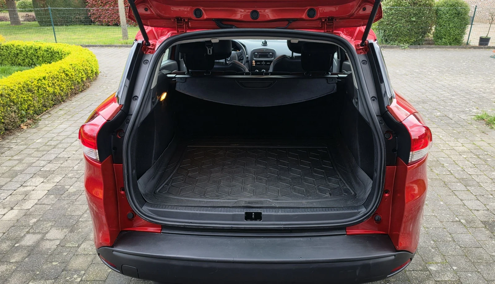 Renault Clio Grandtour , снимка 11 - Автомобили и джипове - 54168233