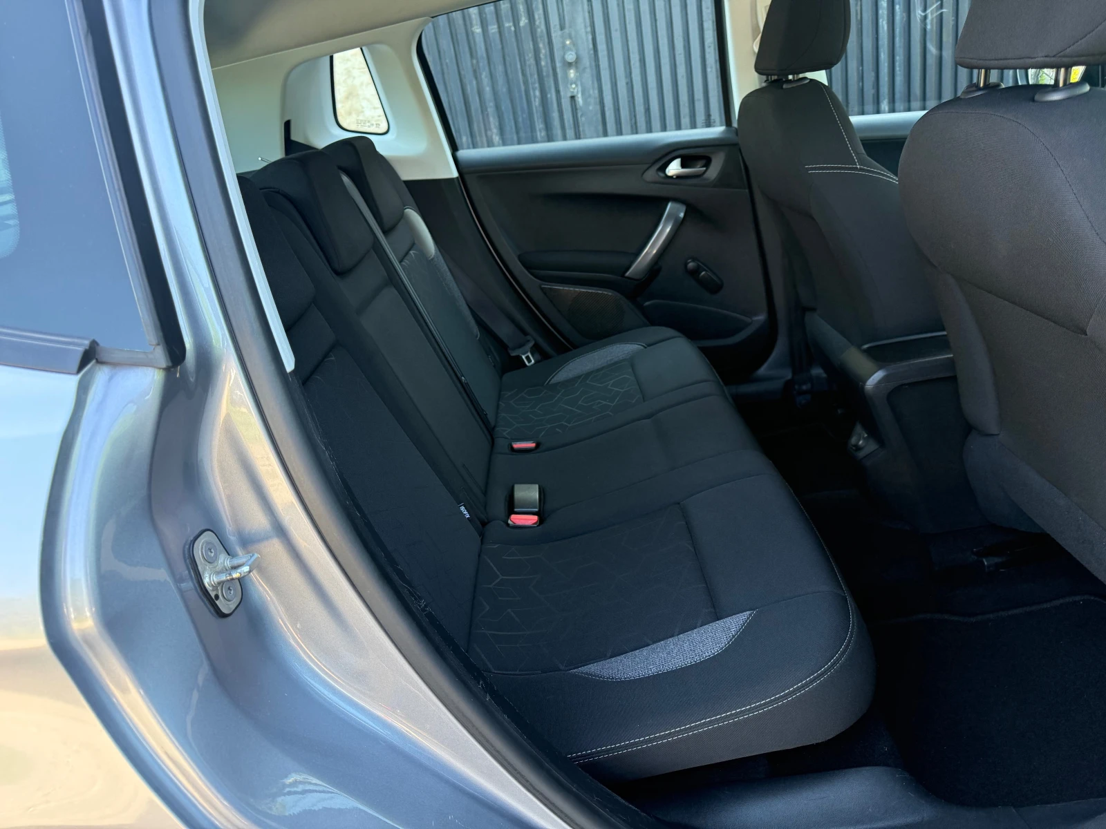 Peugeot 2008 1.2 AVTOMATIK, снимка 9 - Автомобили и джипове - 54598590
