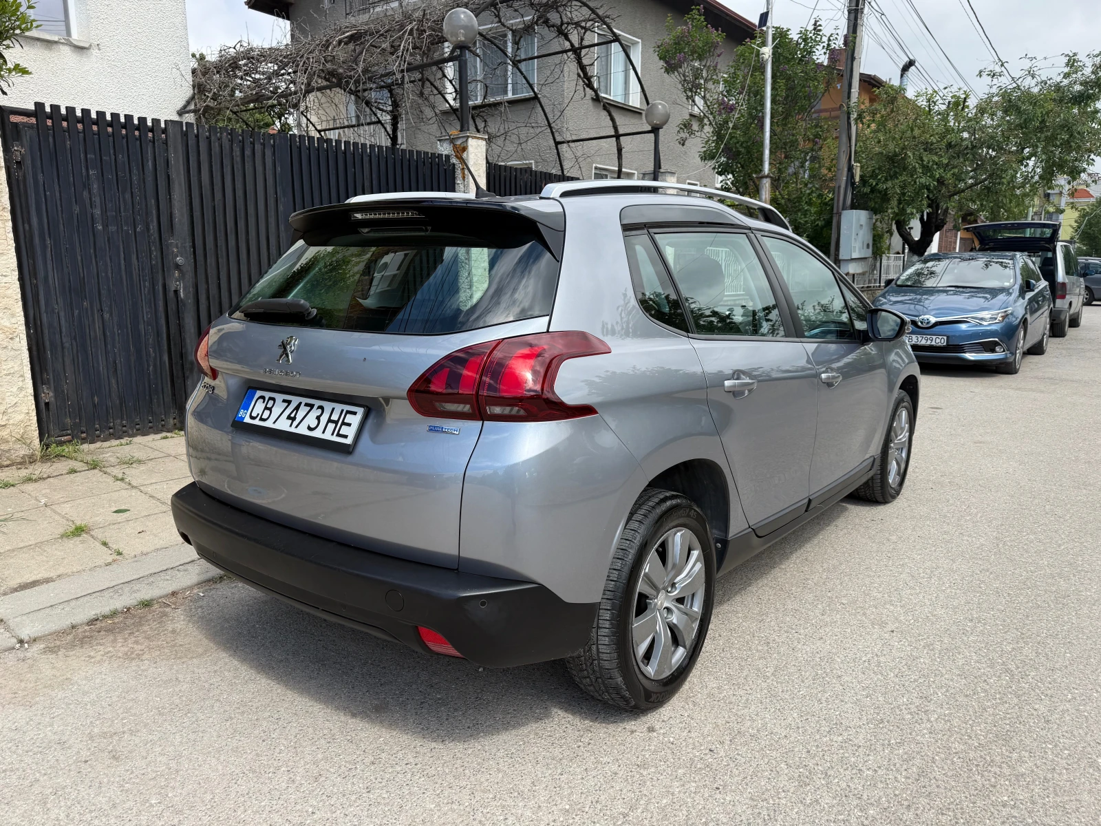 Peugeot 2008 1.2 AVTOMATIK, снимка 4 - Автомобили и джипове - 54598590