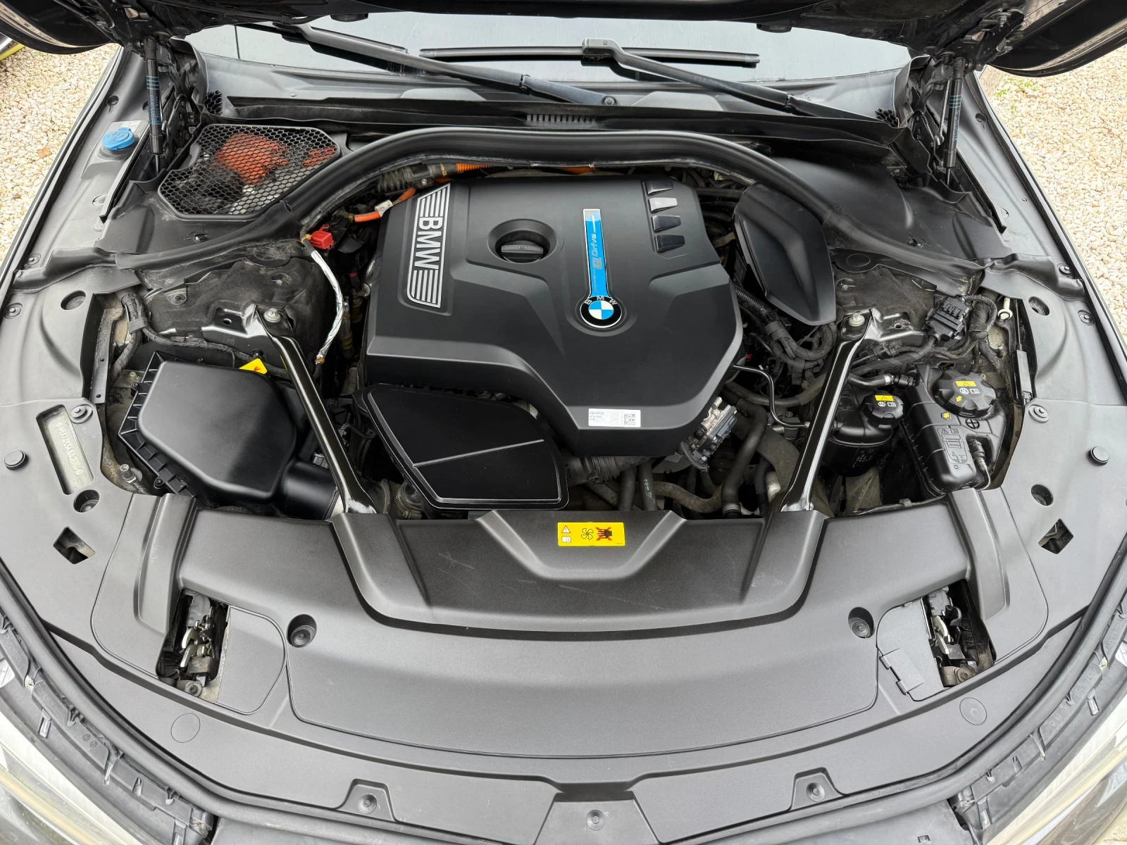 BMW 740 Plyg in Hybrid LONG, снимка 17 - Автомобили и джипове - 54666176