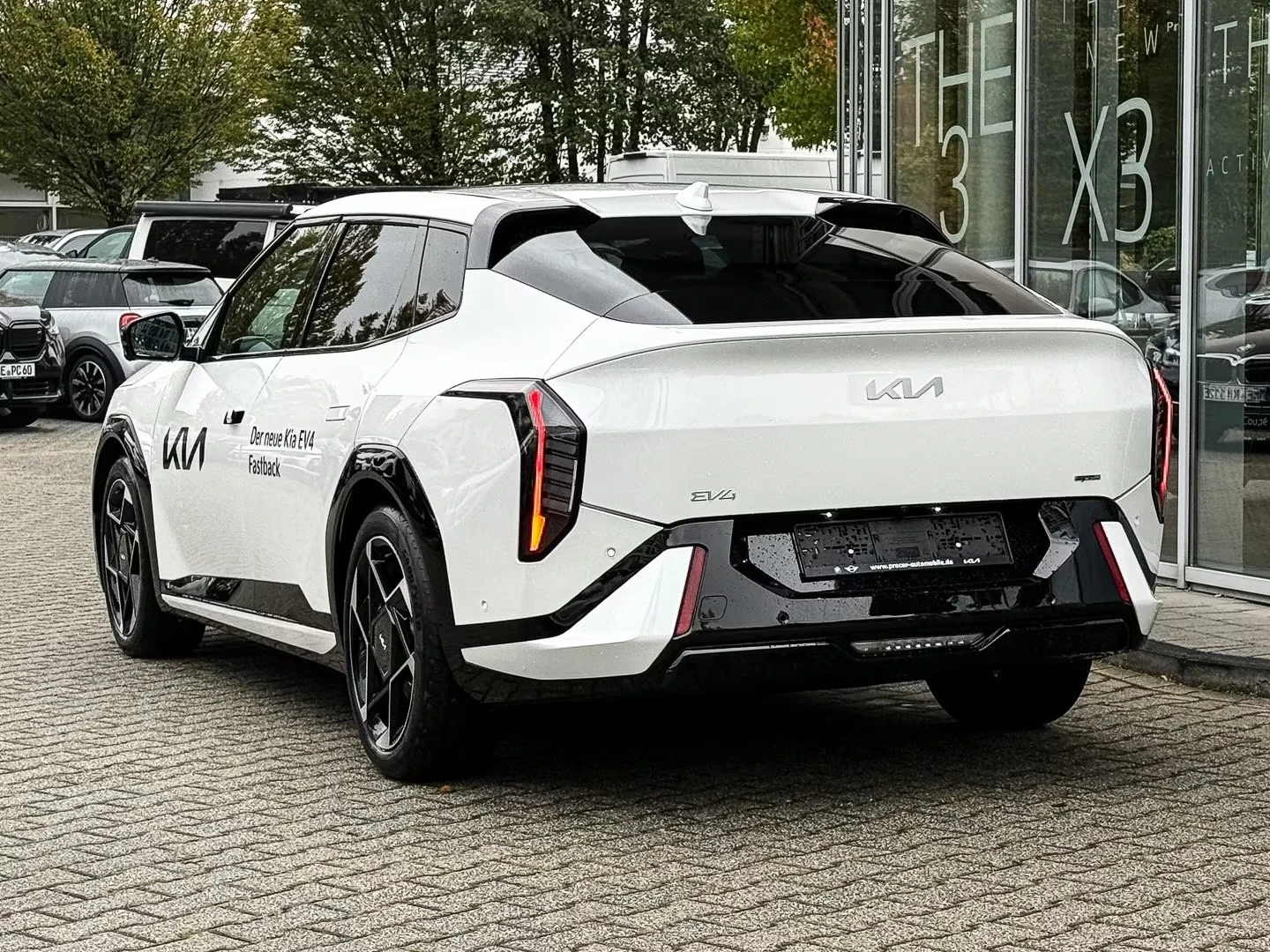 Kia EV4 FASTBACK 81kWh GT-Line 10��  PANO Warranty! | Mobile.bg � ����������� 3