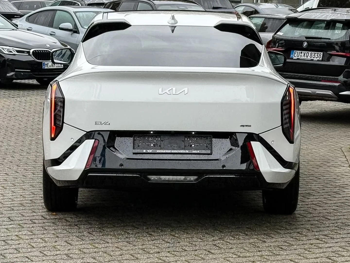Kia EV4 FASTBACK 81kWh GT-Line 10��  PANO Warranty! | Mobile.bg � ����������� 4