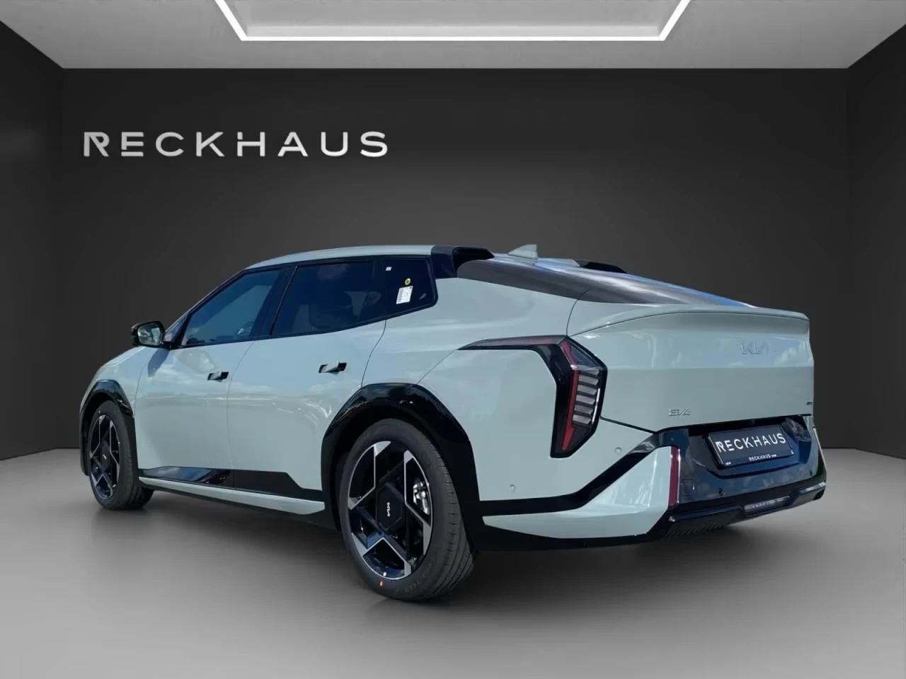 Kia EV4 FASTBACK 81kWh GT-Line PANO Warranty!, снимка 4 - Автомобили и джипове - 55284098