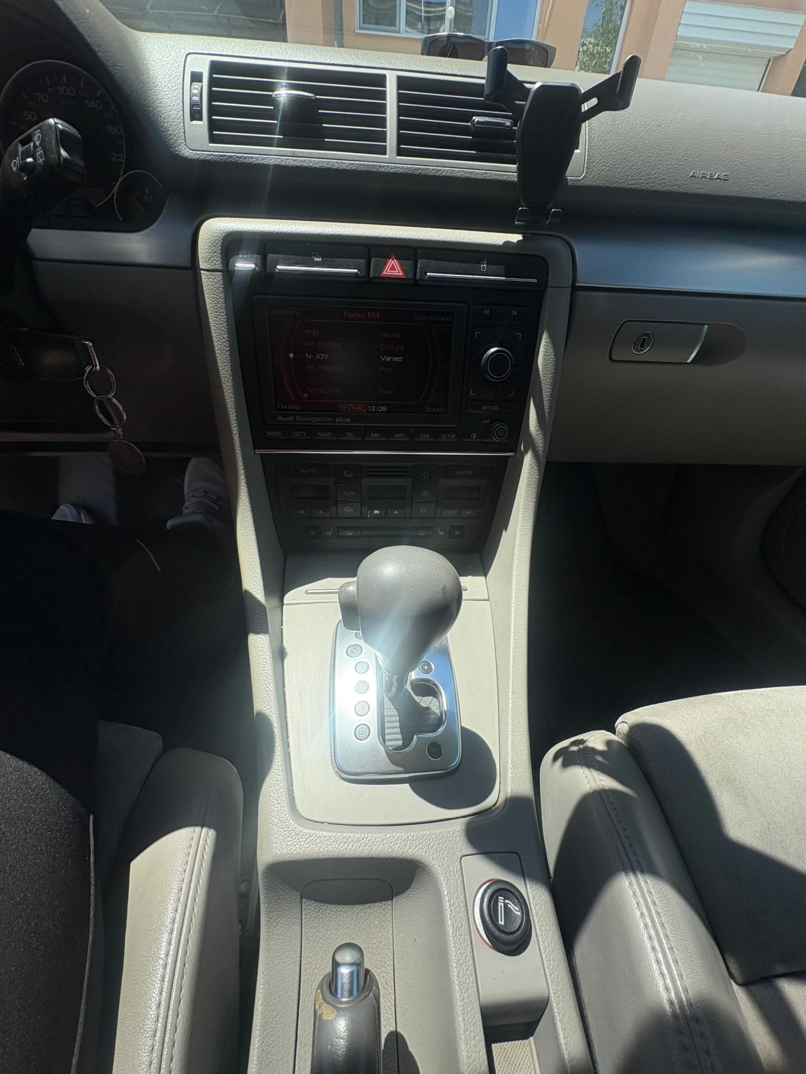 Audi A4, снимка 9 - Автомобили и джипове - 55508810