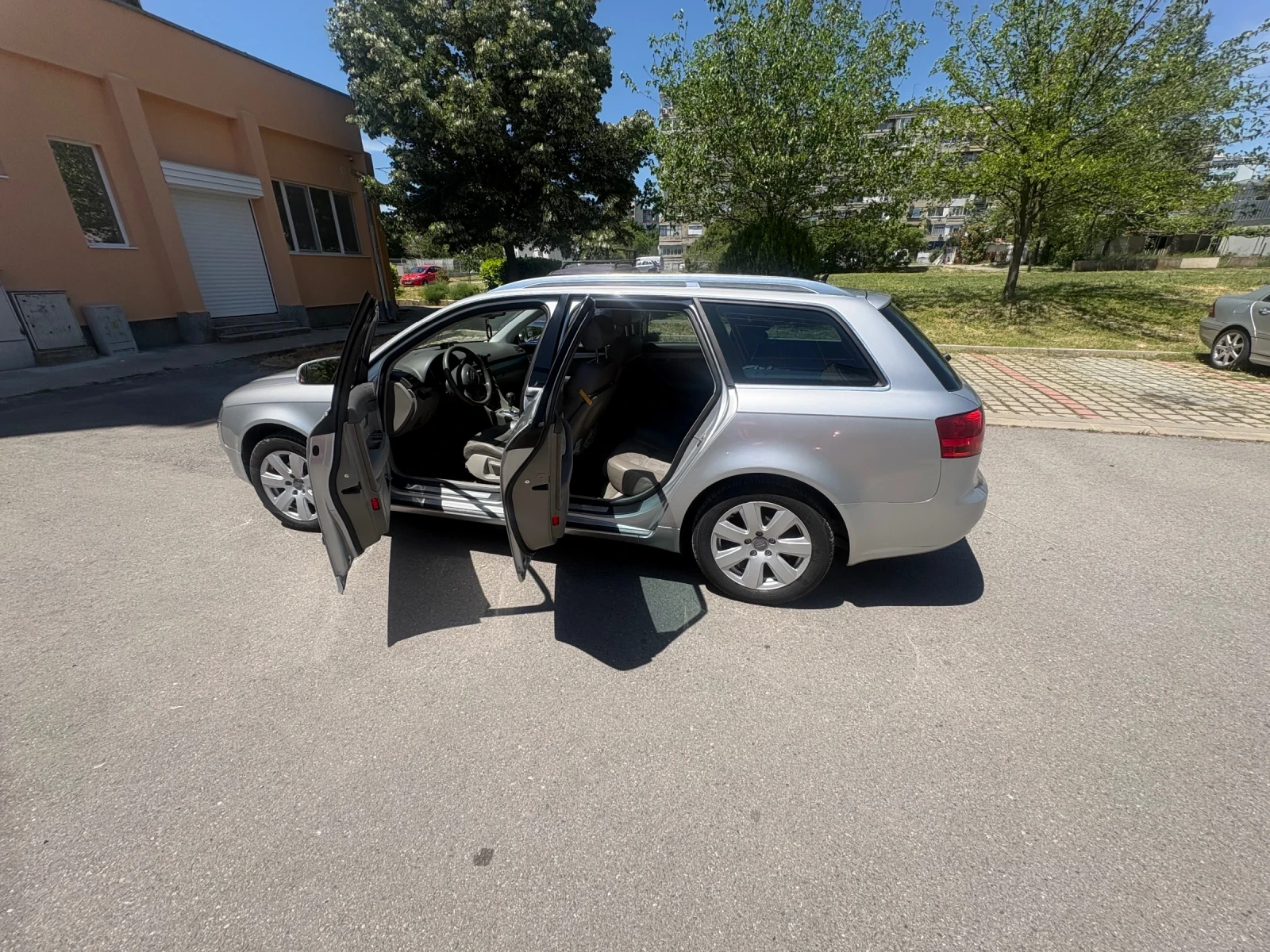 Audi A4, снимка 3 - Автомобили и джипове - 55508810