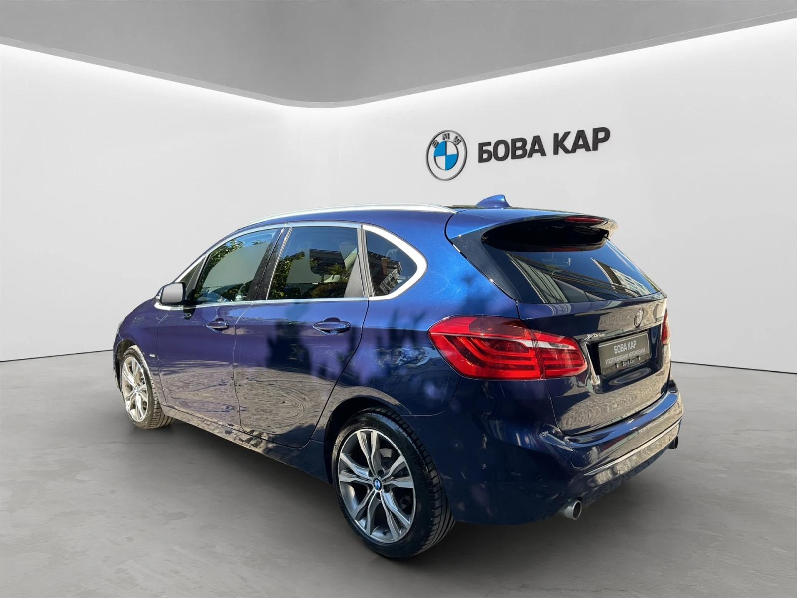 BMW 220 d xDrive Active Tourer, снимка 10 - Автомобили и джипове - 55734895