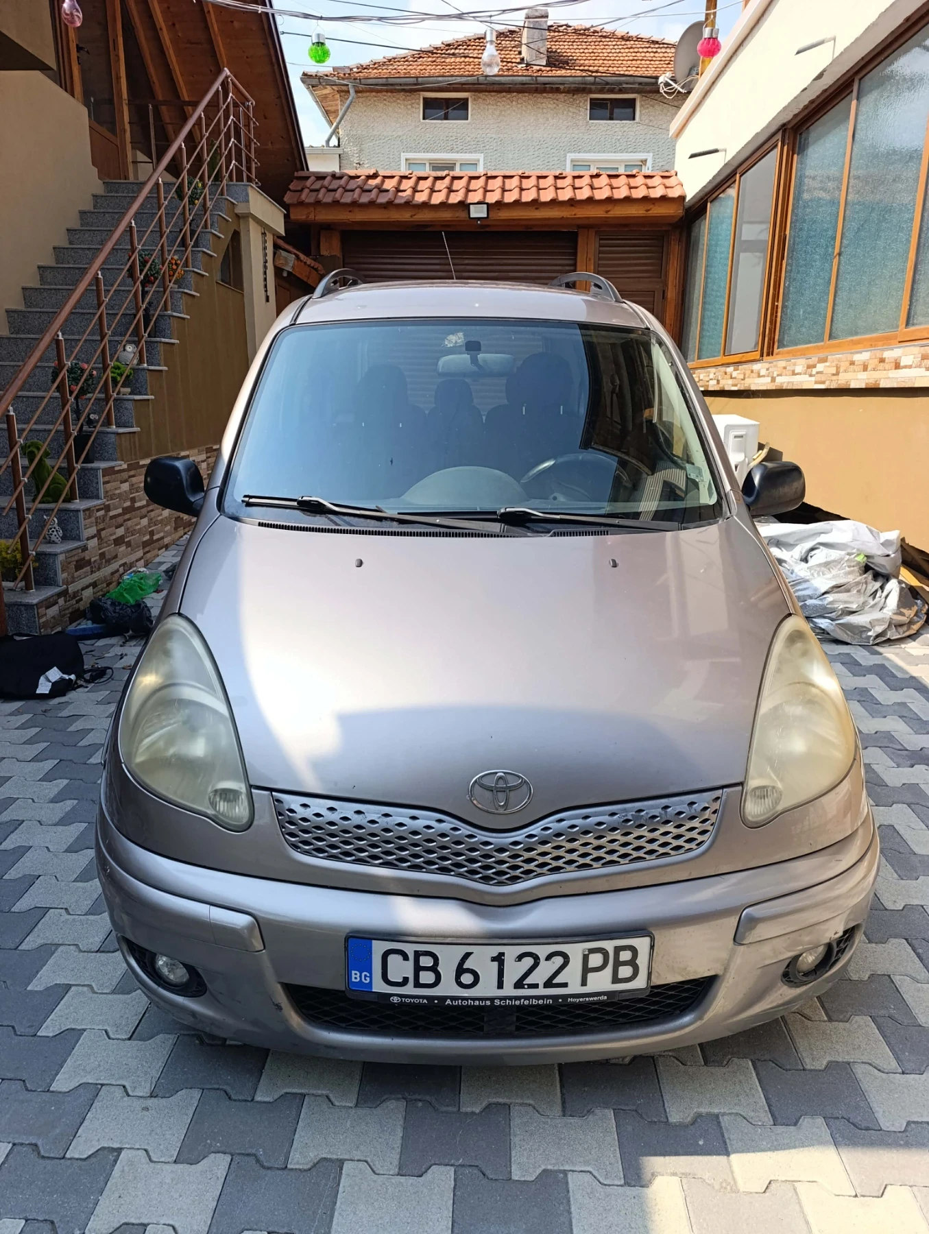 Toyota Yaris verso, снимка 10 - Автомобили и джипове - 55825207