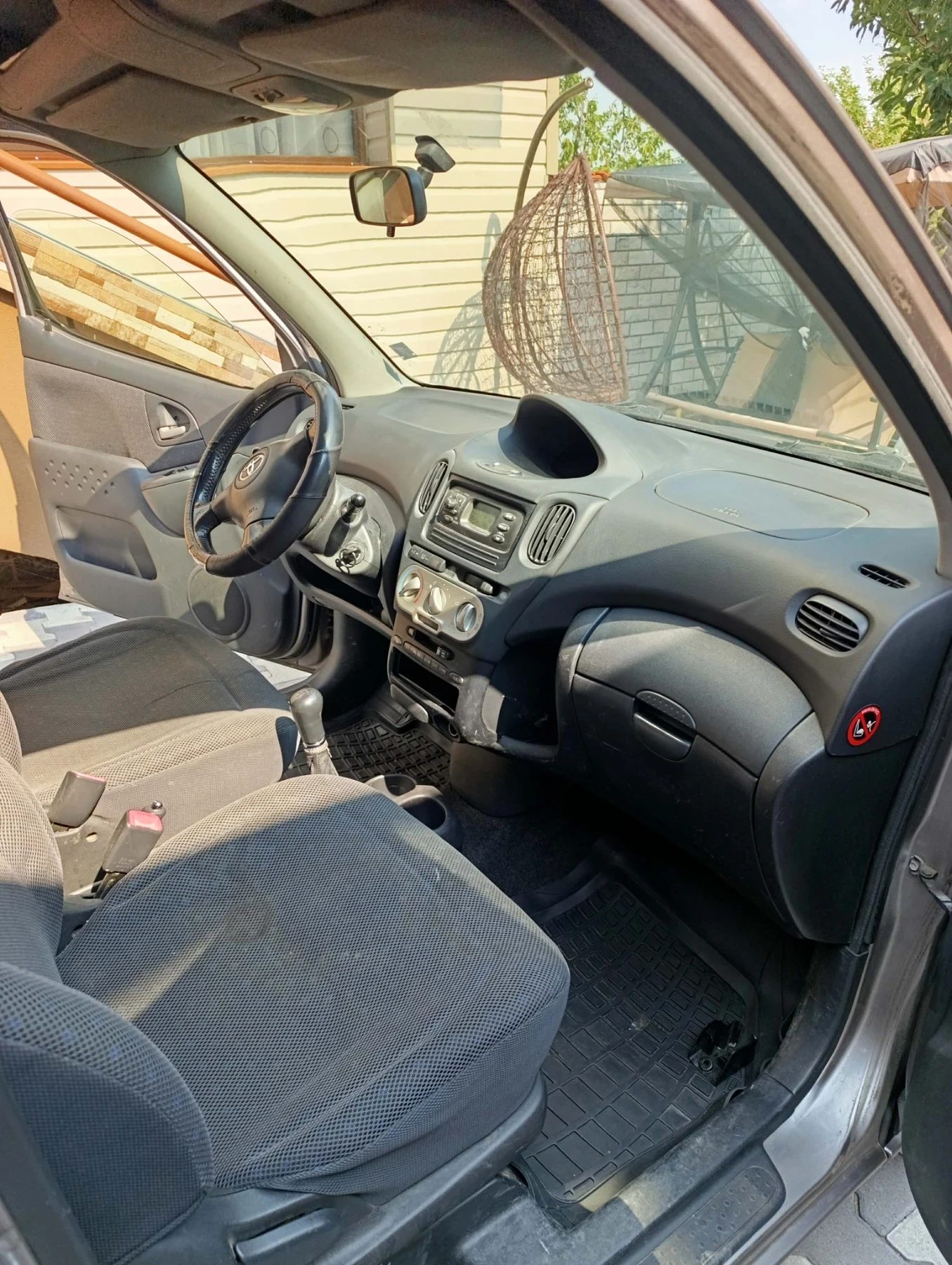 Toyota Yaris verso, снимка 9 - Автомобили и джипове - 55825207