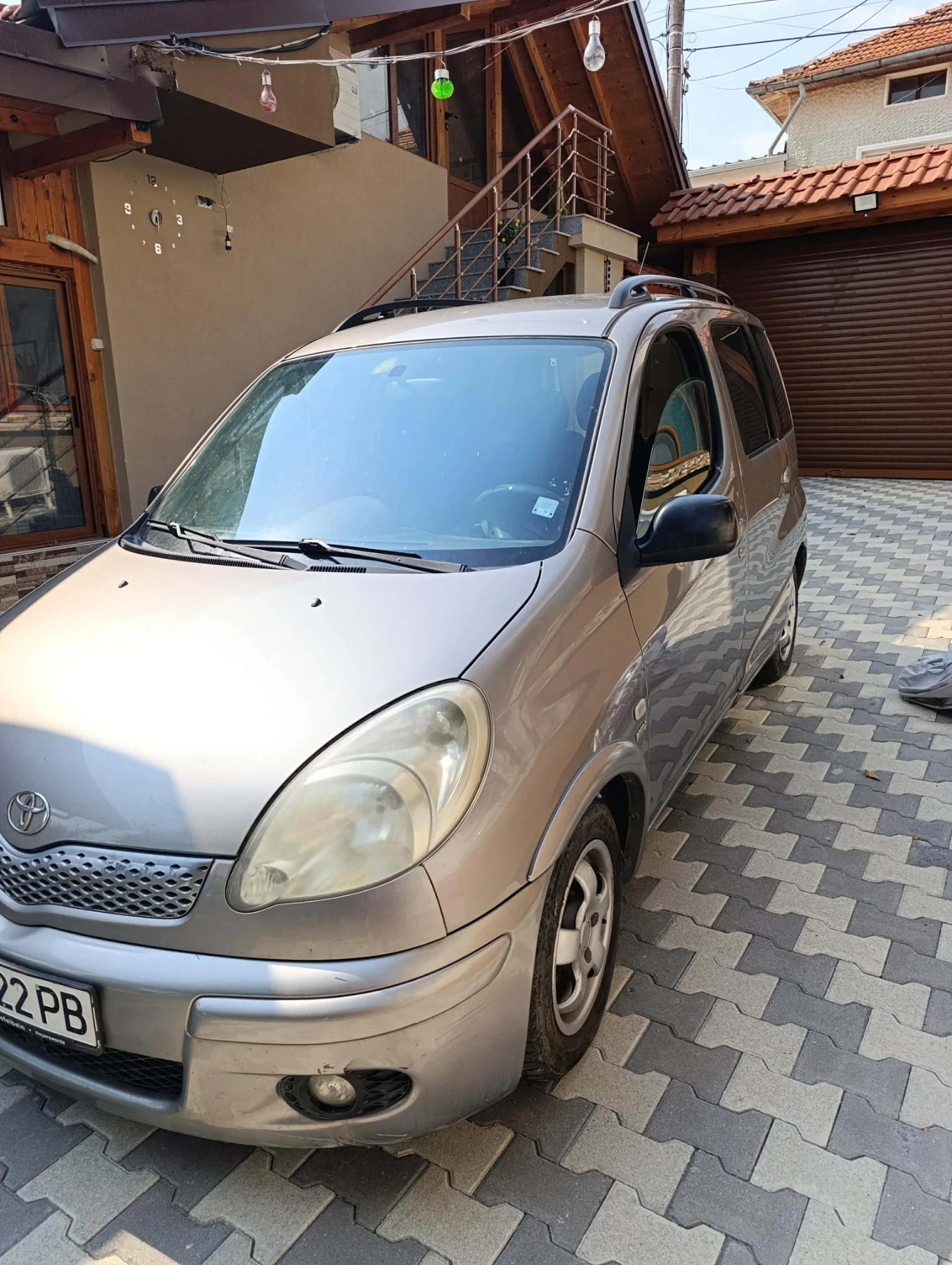 Toyota Yaris verso, снимка 12 - Автомобили и джипове - 55825207